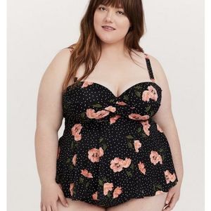 Torrid tankini swim top size 4